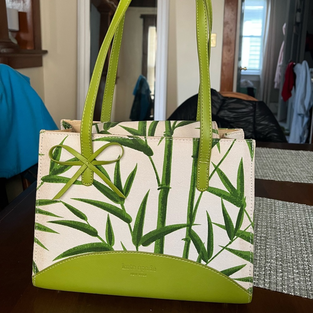 Kate Spade outdoor themed bag! Willing to negotiate.